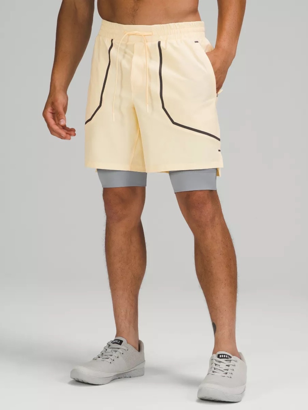 lululemon athletica Men's LTT Elite Shorts Lined - Size Medium